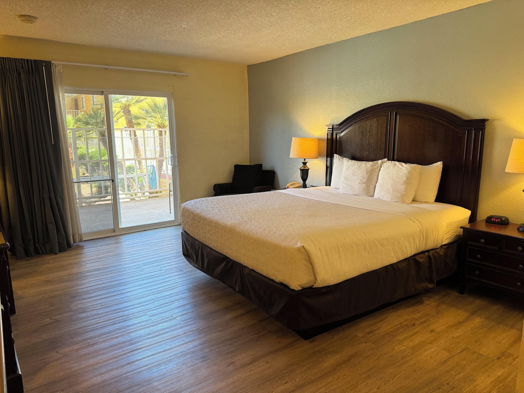 Room, Single, Pool Access