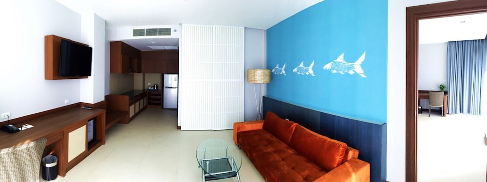 Fishermen's Harbour Urban Resort 29/50