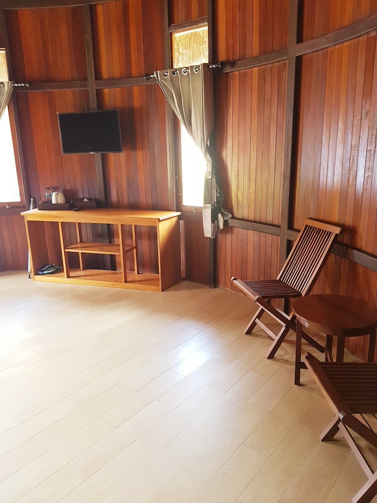 Korpak Villa and Resort Raja Ampat 18/39