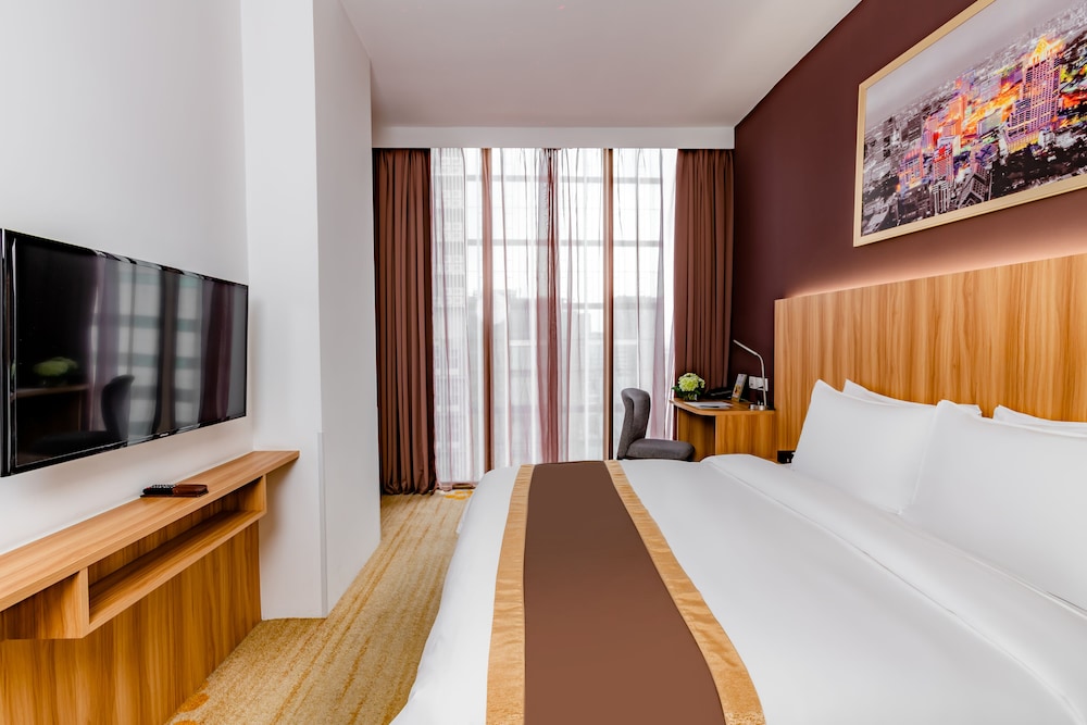 Bay Hotel Ho Chi Minh 13/66