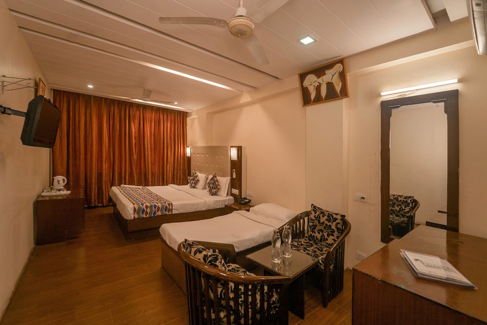 Vatika Inn 25/40