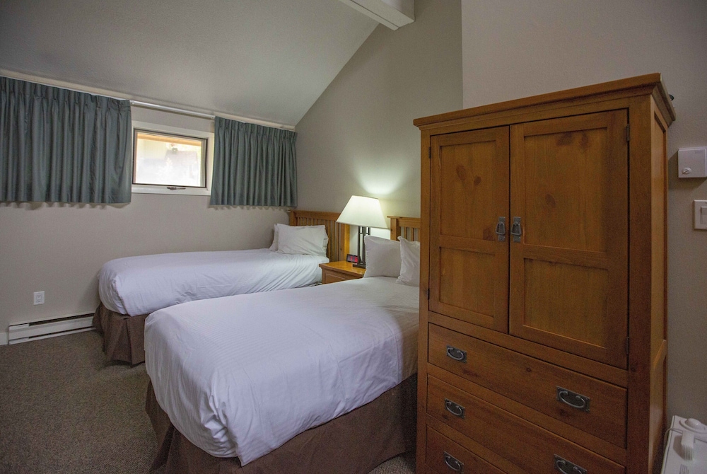 Panorama Vacation Retreat at Horsethief Lodge 13/70