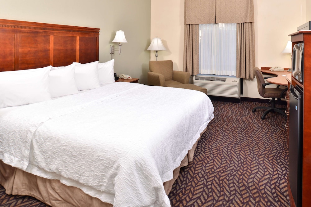 Hampton Inn Suites Dayton Vandalia 22/68