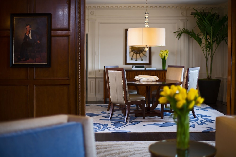PEORIA MARRIOTT PERE MARQUETTE 14/50