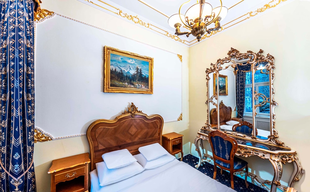 General Hotel 23/50