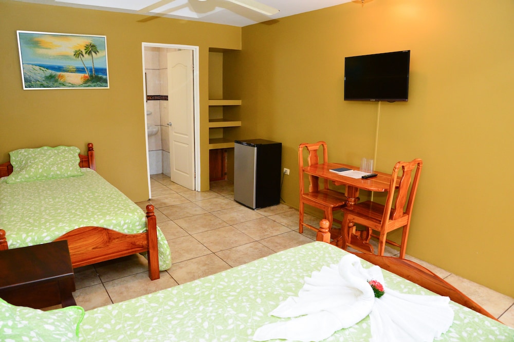 LE PRISS HOTEL 45/63