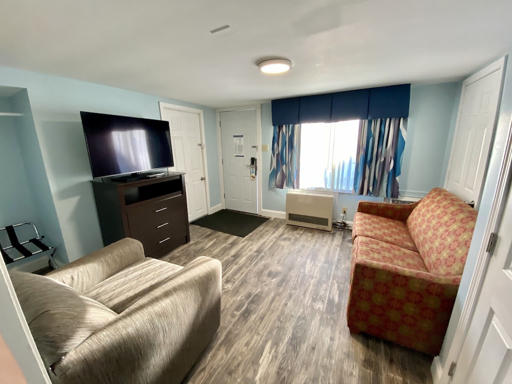 Beacon Inn and Suites 37/40
