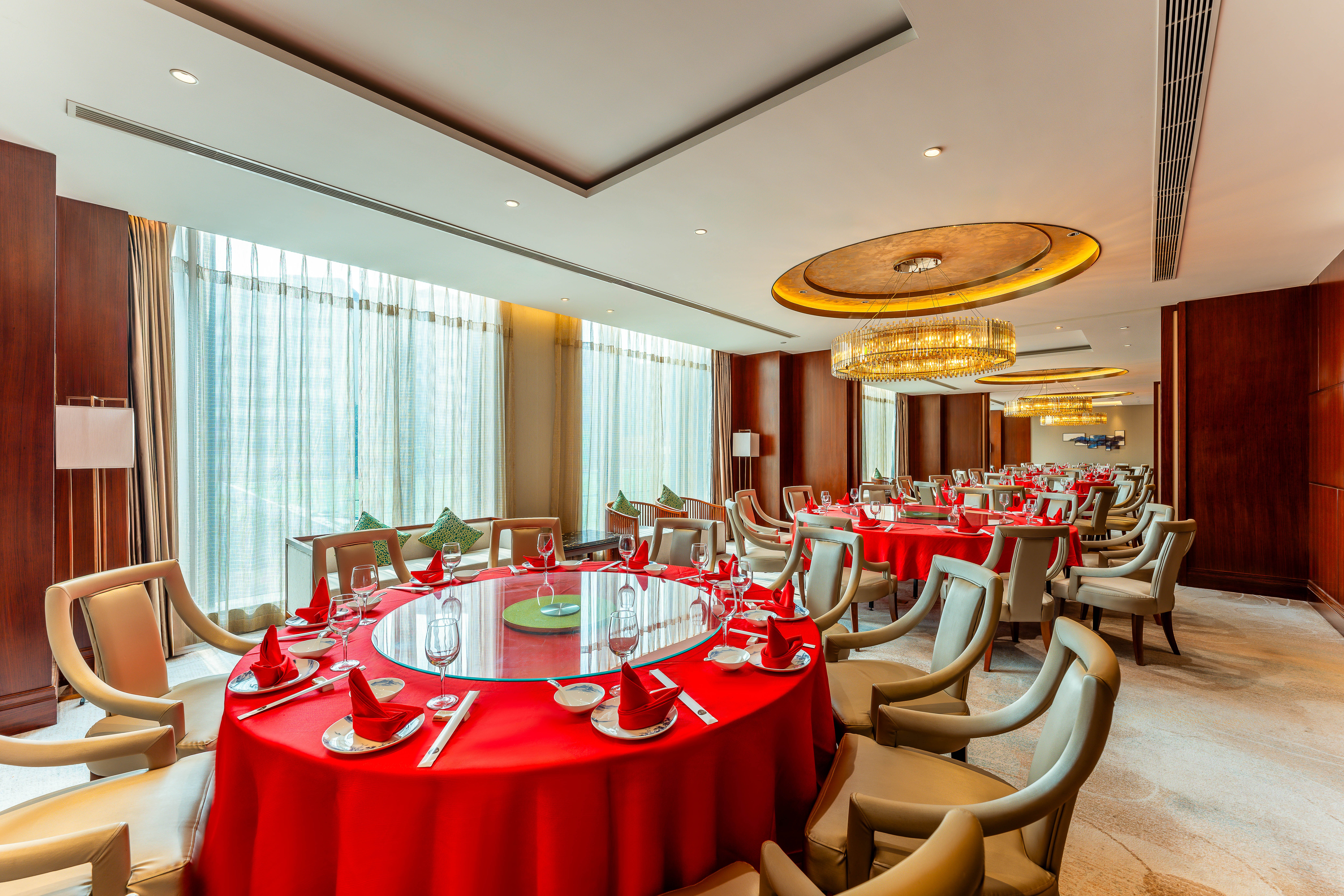 Holiday Inn Neijiang Riverside 57/81