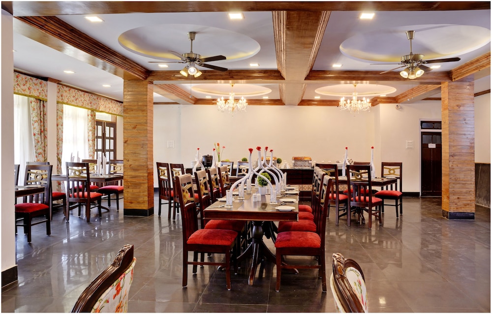 Summit Barsana Resort and Spa 21/34