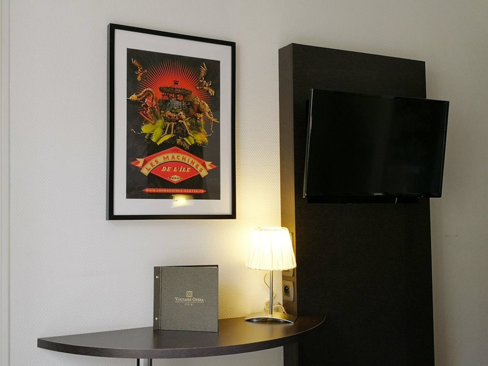 HOTEL VOLTAIRE OPERA - NANTES photo4