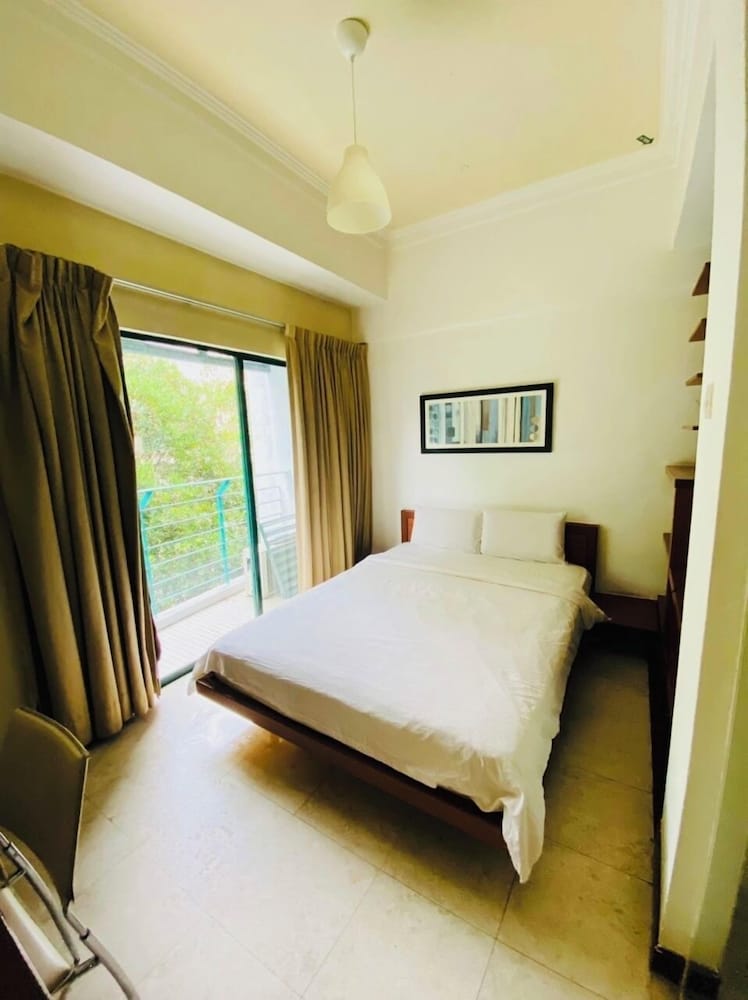 Peninsula Residence All Suite Hotel. 14/36