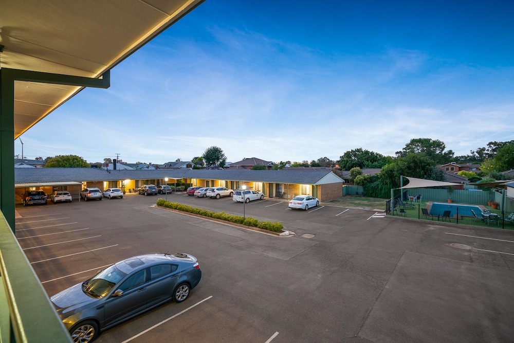 Garden City Motor Inn 44/53