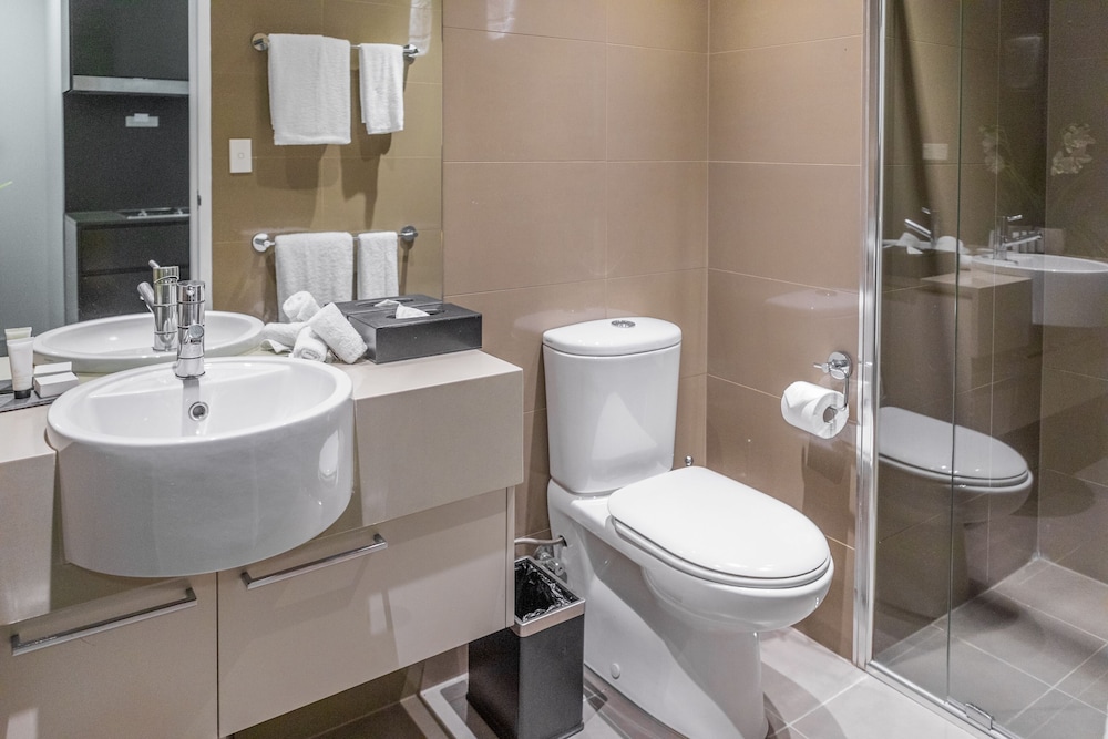 Holiday Inn & Suites Sydney Bondi Junction 29/49