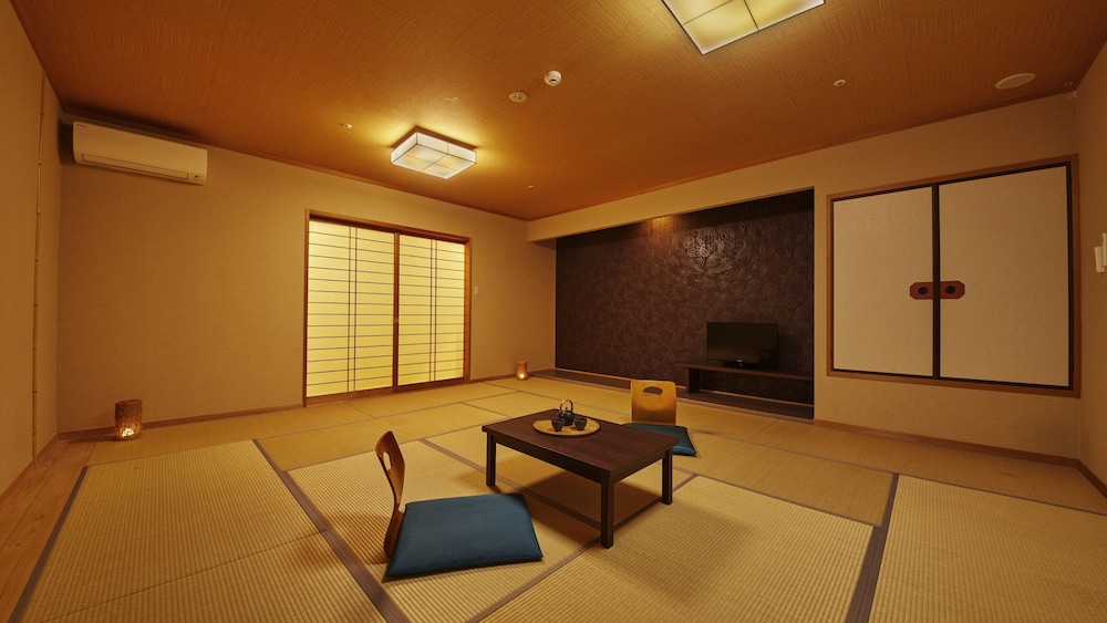 Japanese, Standard, 6 Futon Beds, No Bathroom, Tatami