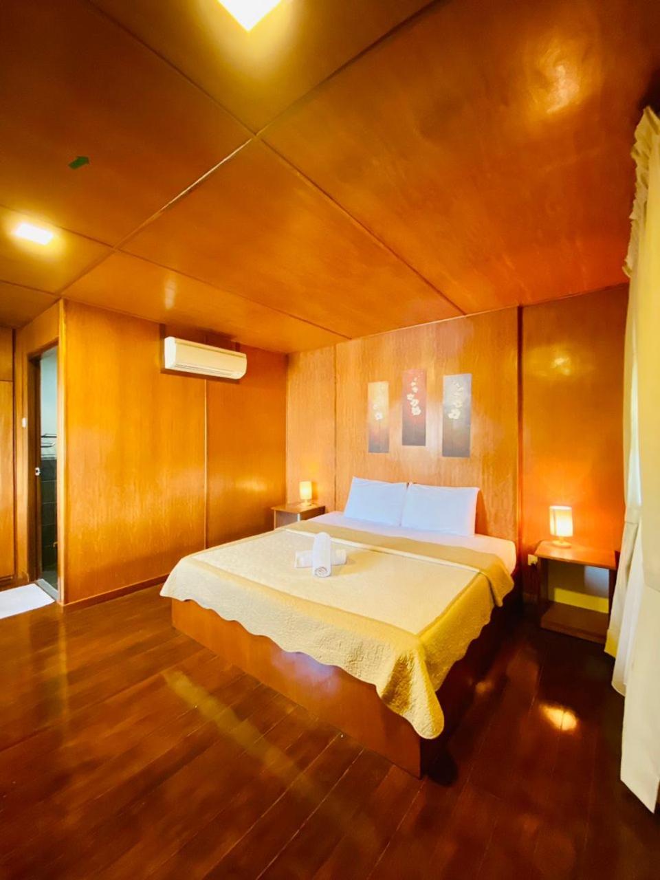 Roof Top, Suite