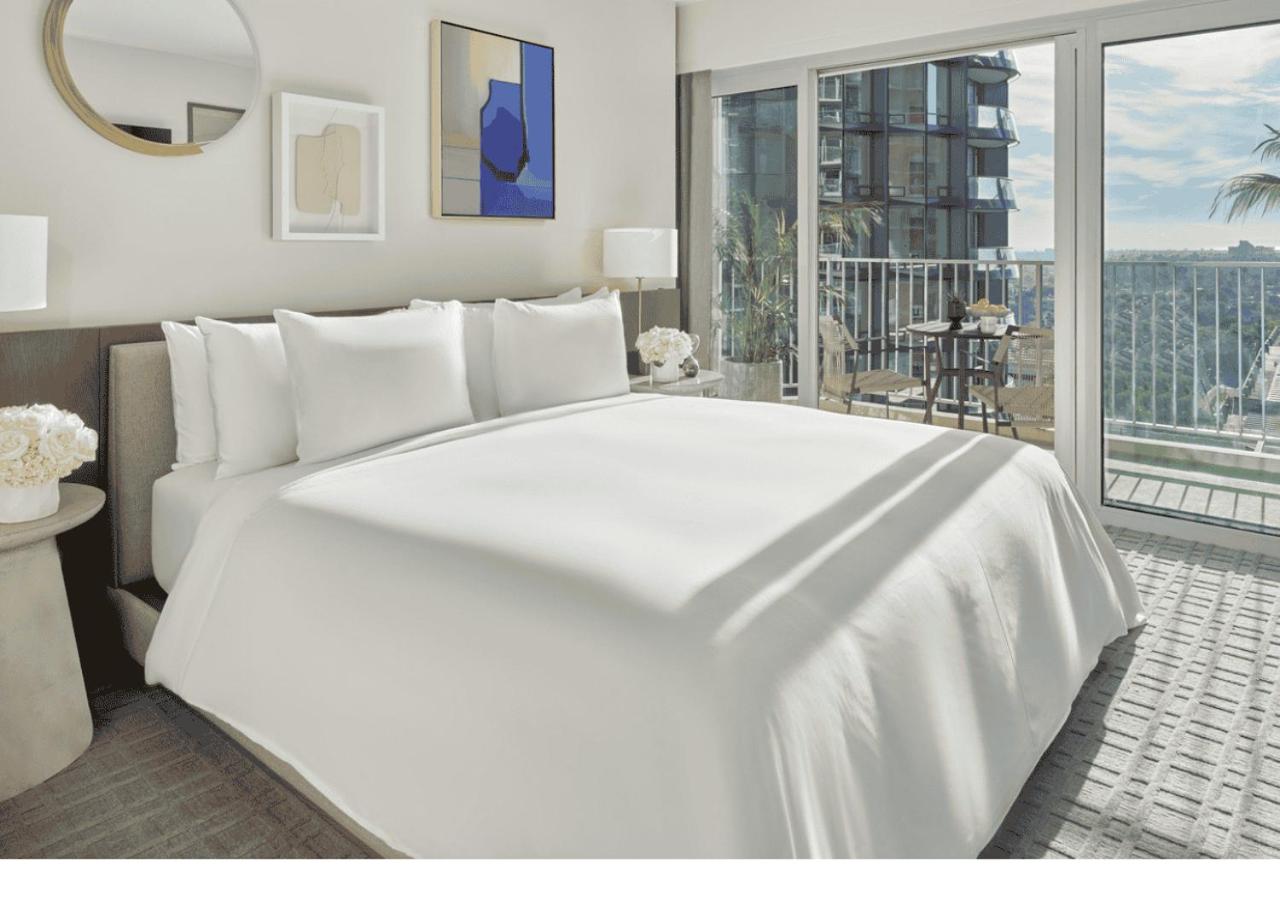 1 Bedroom, Director, Suite, King Bed, Lounge Access