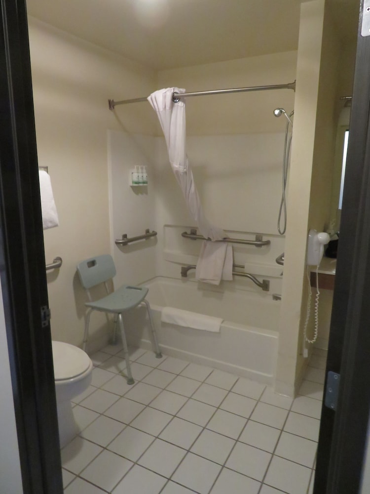 SureStay Plus by Best Western Montrose 27/48