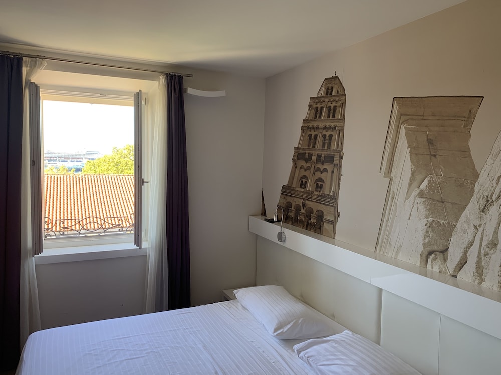 La Porta Luxury Rooms 17/59