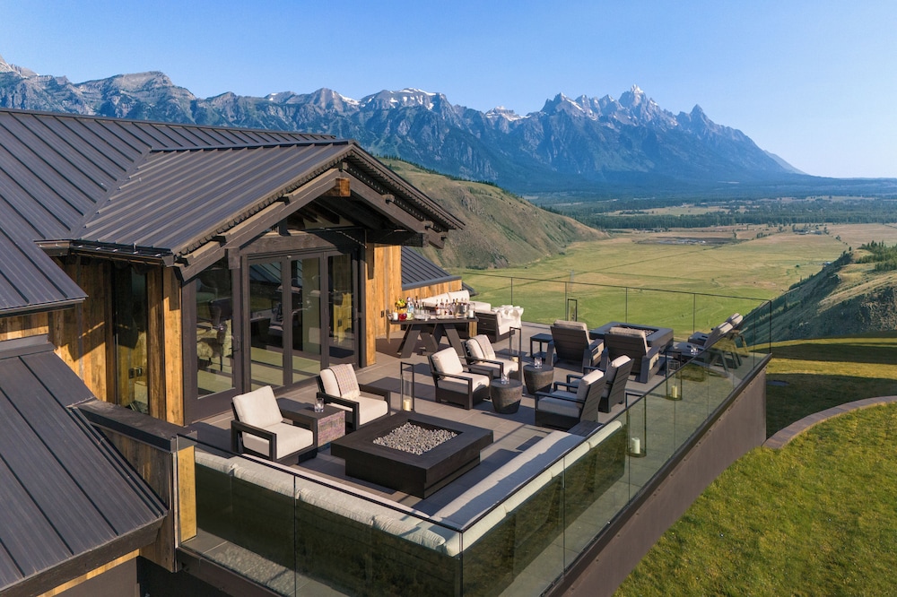 Hotel Yellowstone at Jackson Hole 48/50