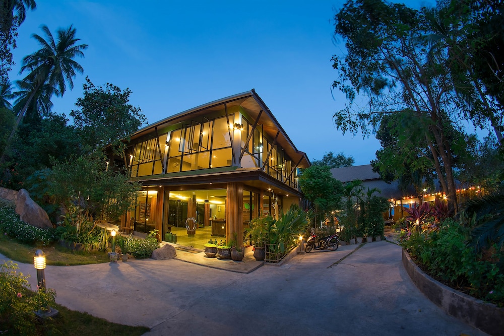TANOTE VILLA HILL 1/50