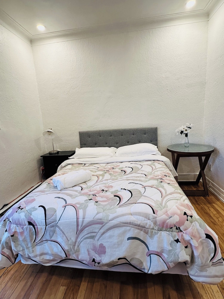SUPERIOR, DOUBLE BED, CITY VIEW