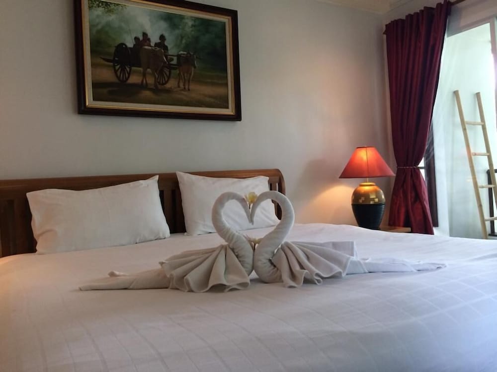 SUPERIOR, KING BED