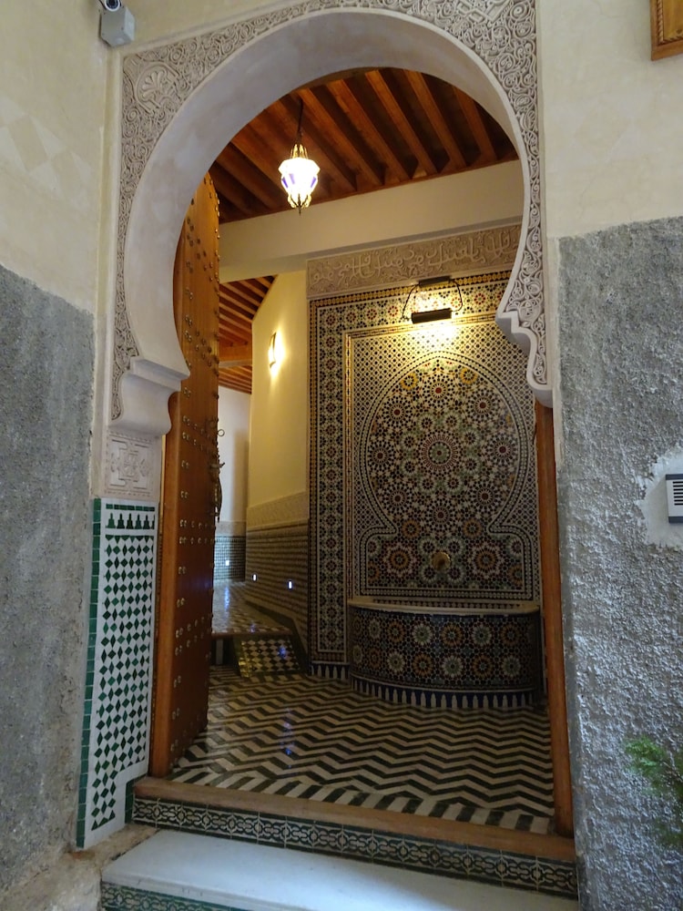 Riad Sabah 33/50