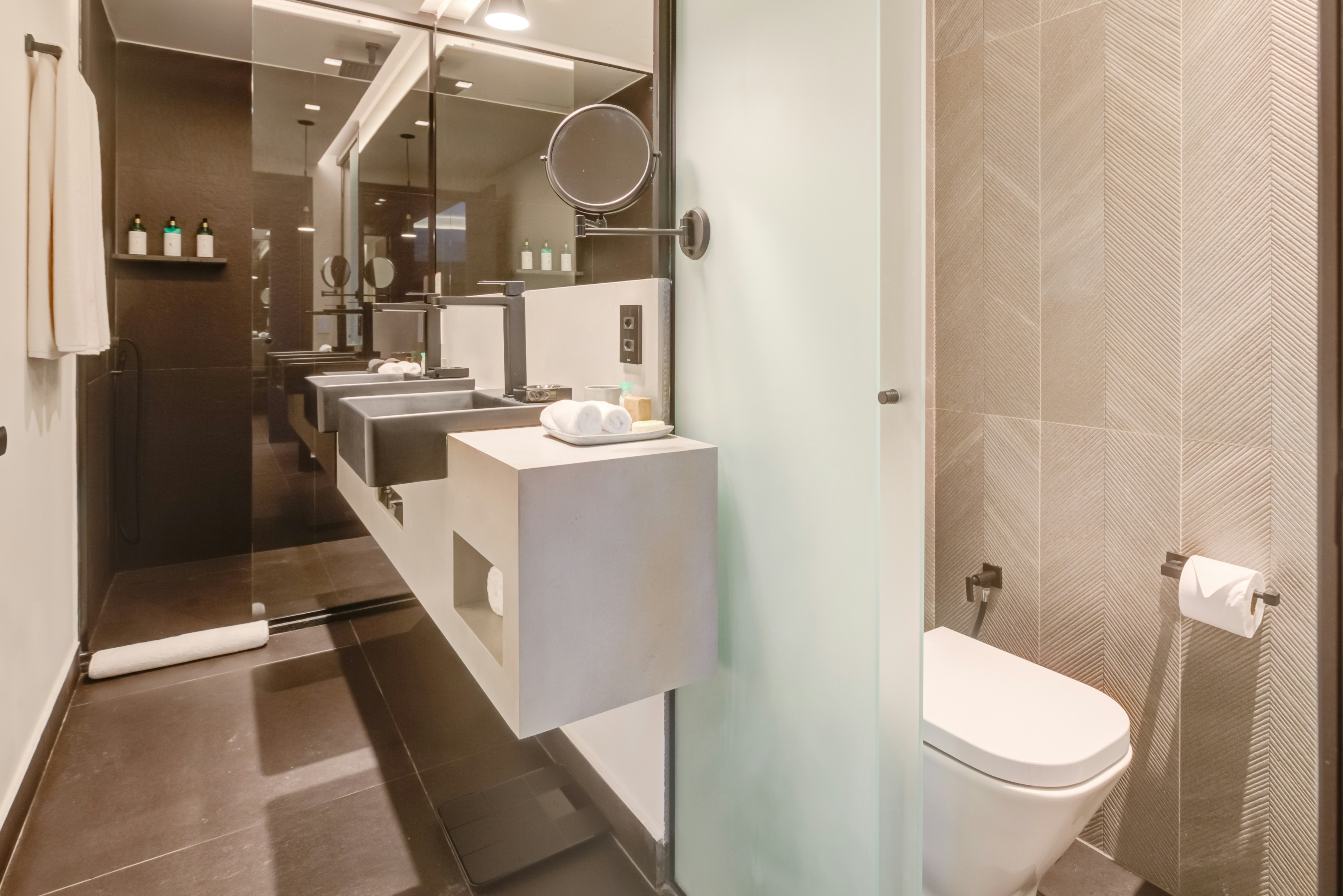 Qoya Sao Paulo Paulista, Curio Collection by Hilton 46/50