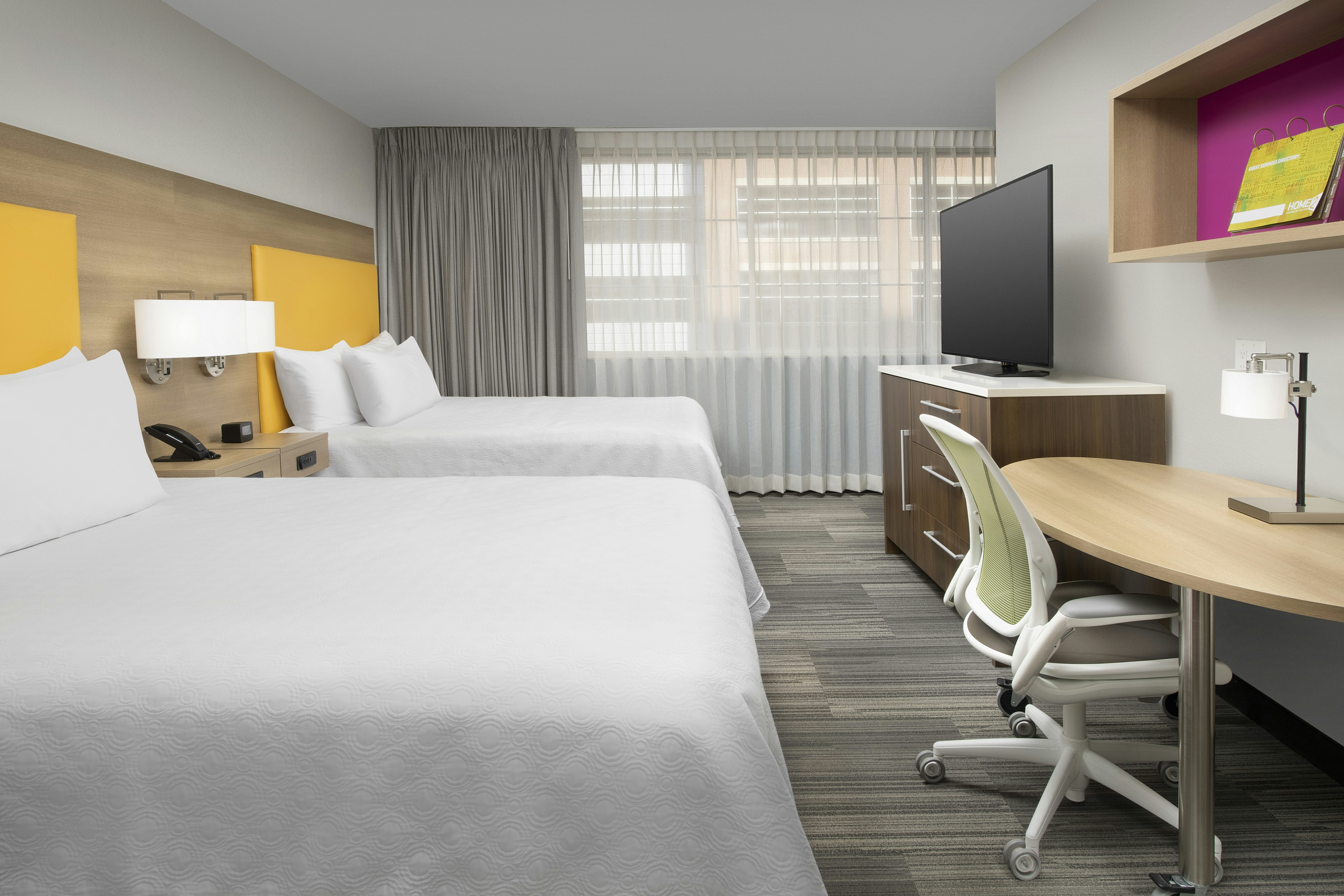 STUDIO, 2 QUEEN BEDS, ACCESSIBLE