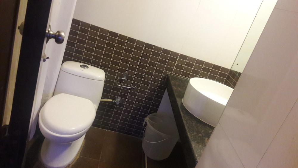 METRO PARK INN 25/25