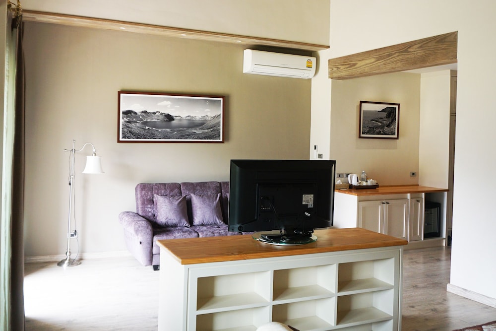 Mela Garden Retreat Cottage 55/75