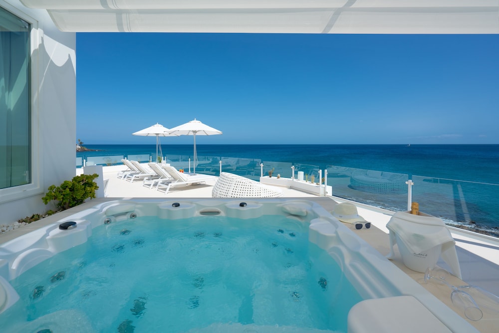 Lanis Suites De Luxe - Adults Only 101/108
