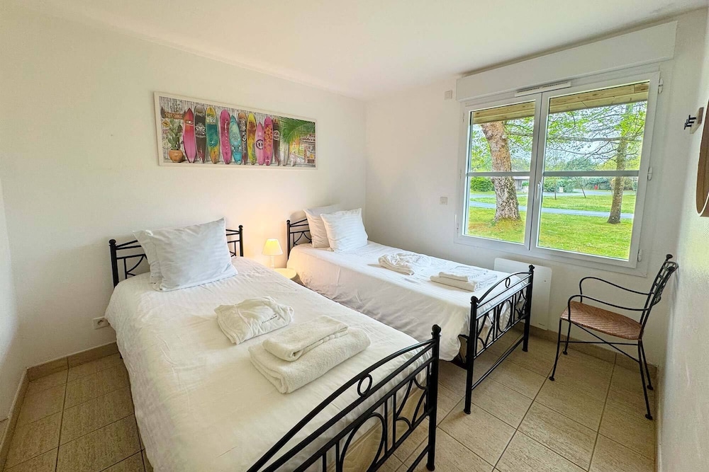Signature, Collection, Villa, 4 Beds, 2 Queen Beds, Sofa