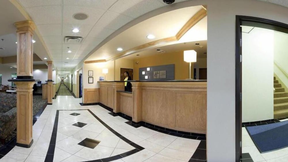 Holiday Inn Express Hotel Suites el Dorado 5/43