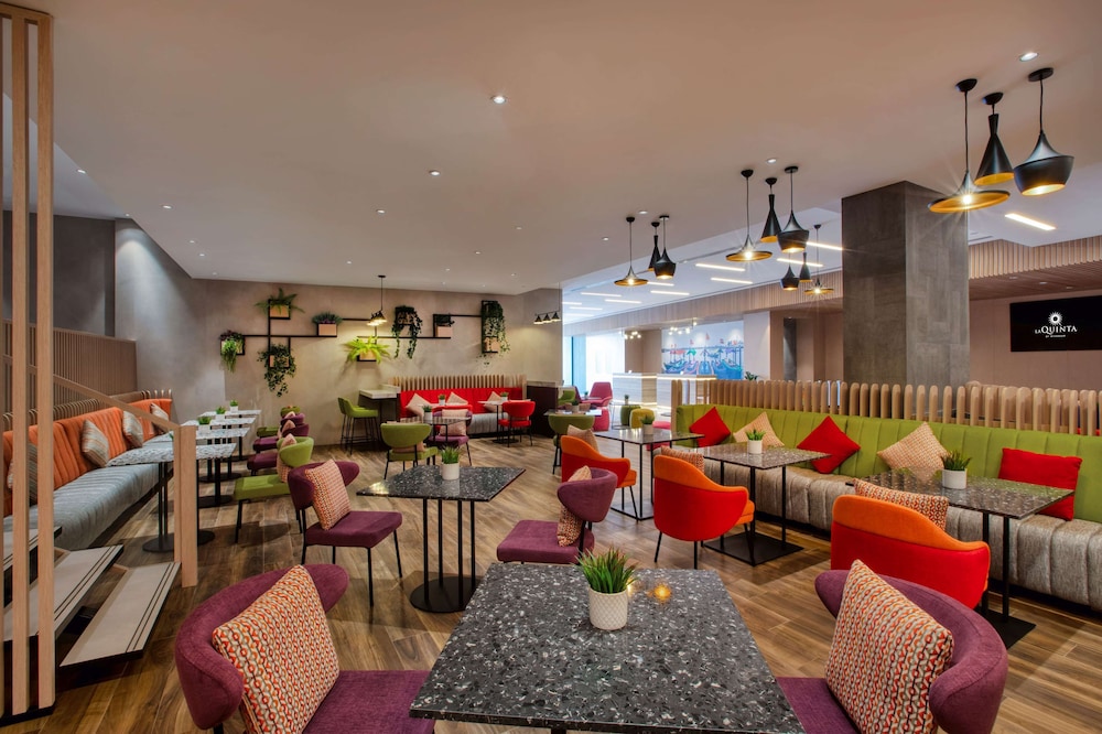 La Quinta by Wyndham Dubai Jumeirah 27/40