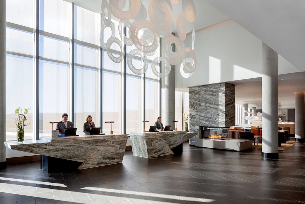 Grand Hyatt At Sfo 7/48