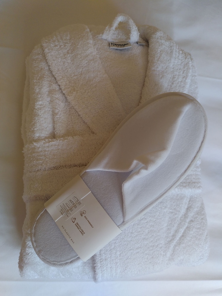 Hotel Causse Comtal 43/84
