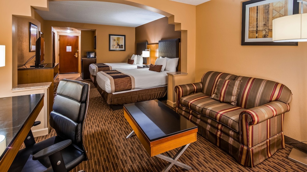 Wingate by Wyndham Greensboro/Coliseum 33/53
