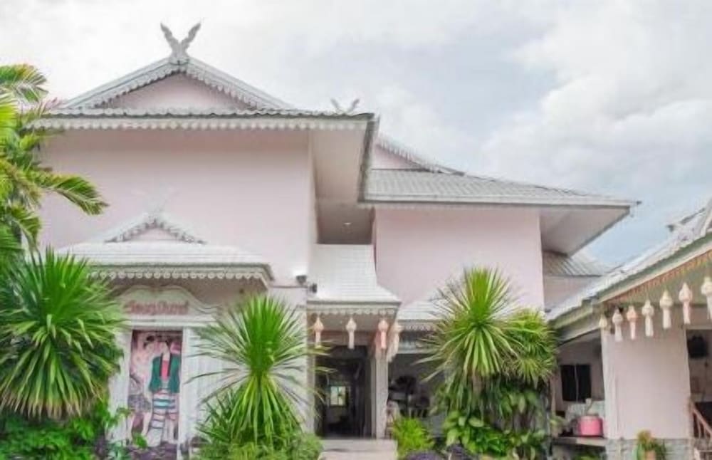 Wiangphumin Hotel 1/19