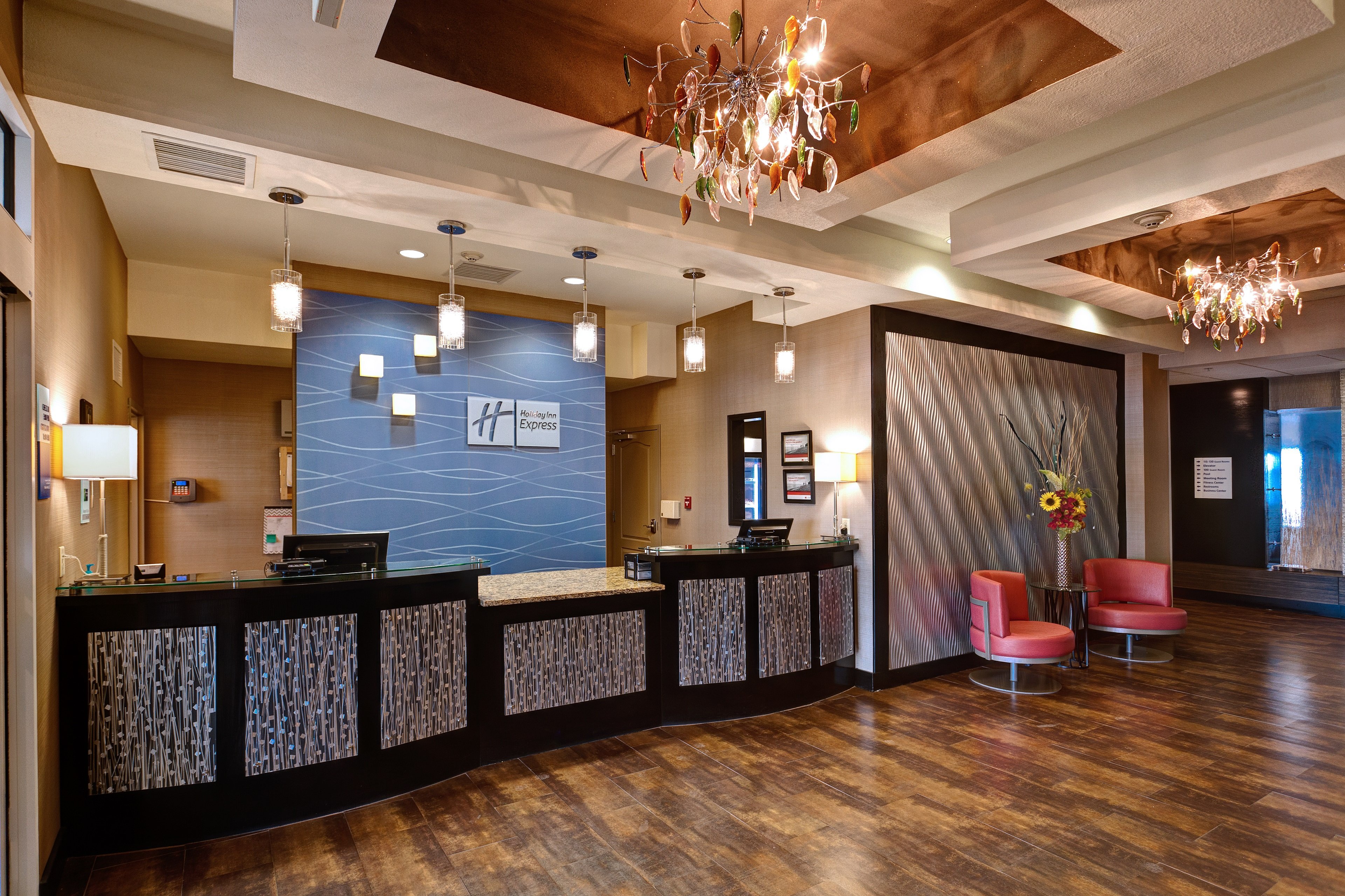 Holiday Inn Express & Suites Wichita Northwest Maize K-96 6/43