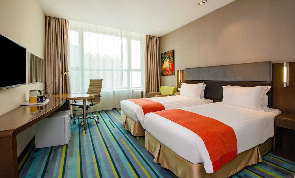 HOLIDAY INN EXPRESS WEIHAI HI-TECH ZONE 8/31