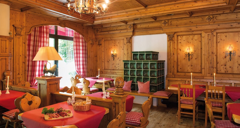 Victors Residenz Saarbrucken 53/75