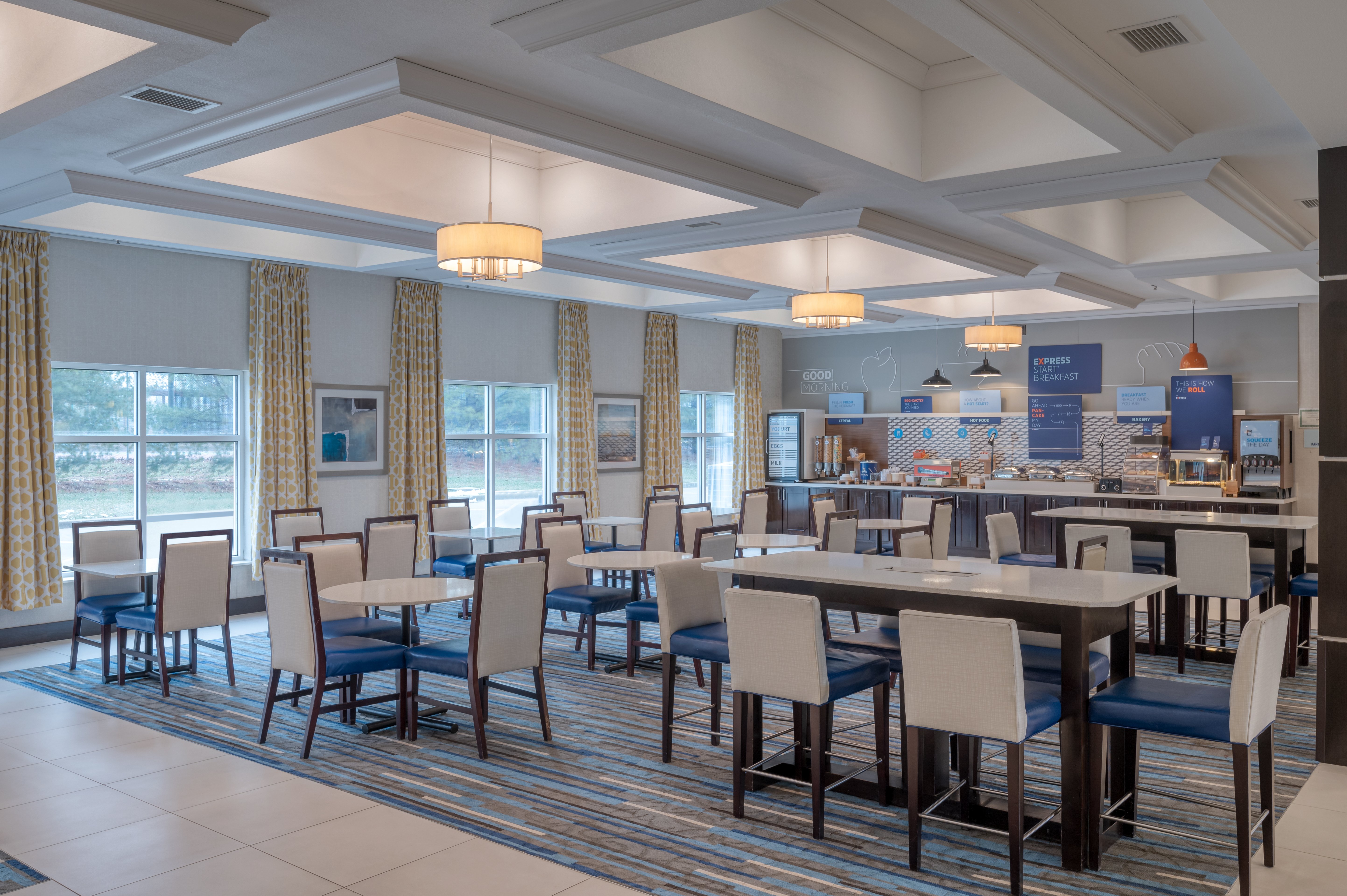 Holiday Inn Express Suites Edwardsville 30/45
