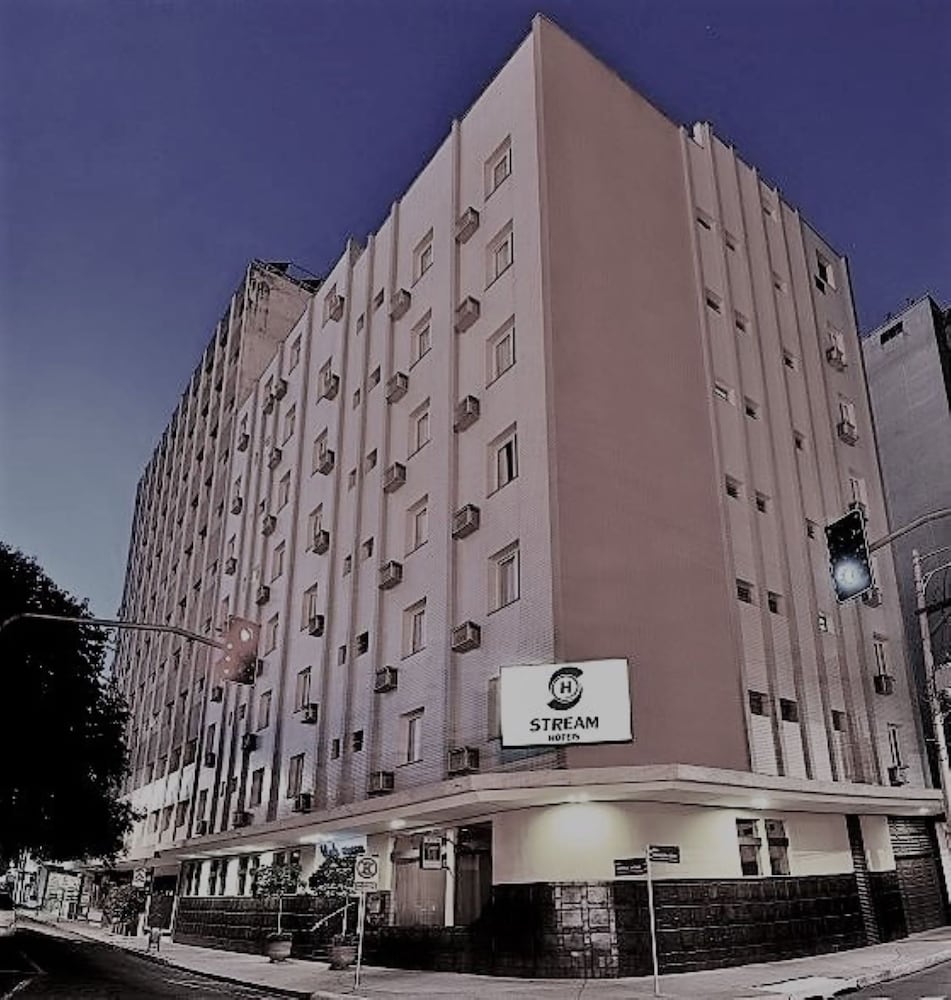 Black Stream Hotel 3/50