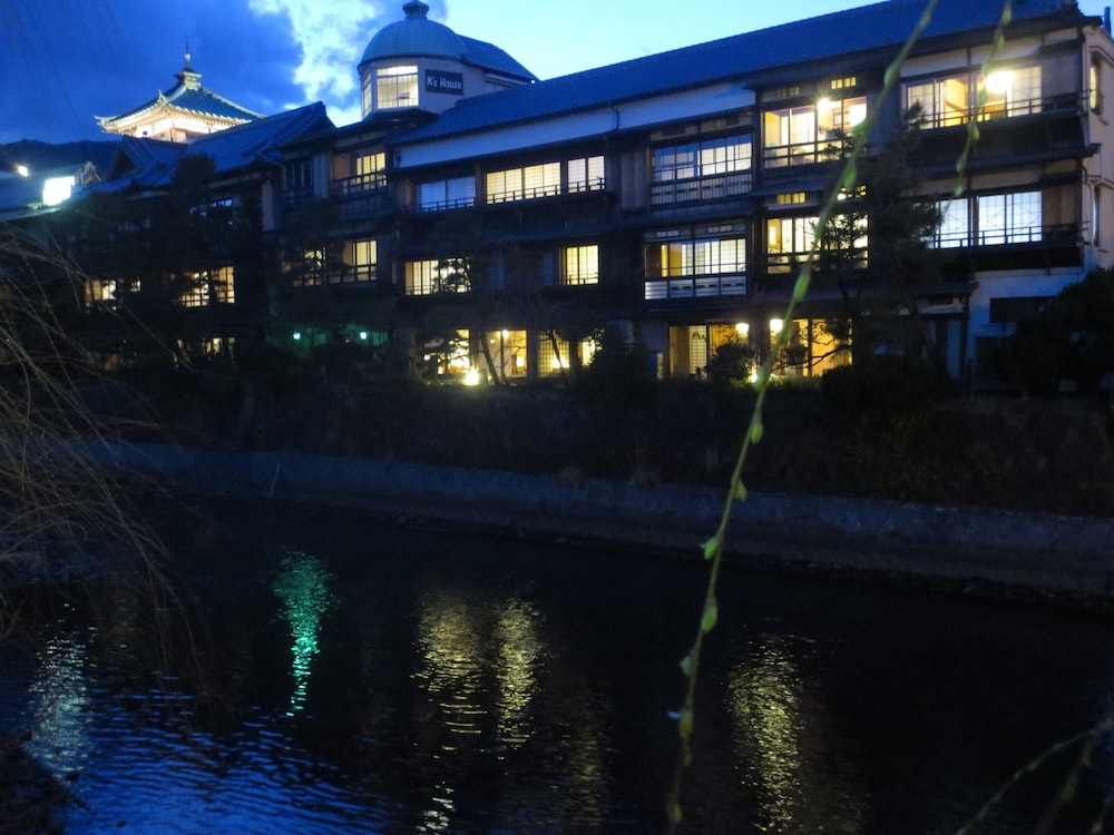 Historical Ryokan Hostel K's House Ito Onsen - Hostel 2/50