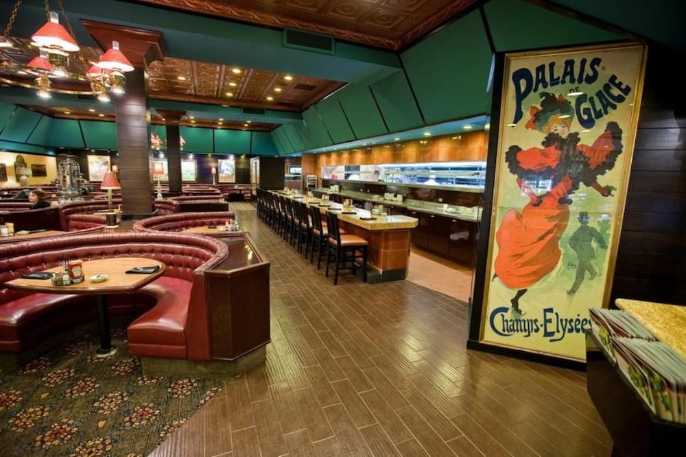 Carson Valley Motor Lodge and Suites 44/50