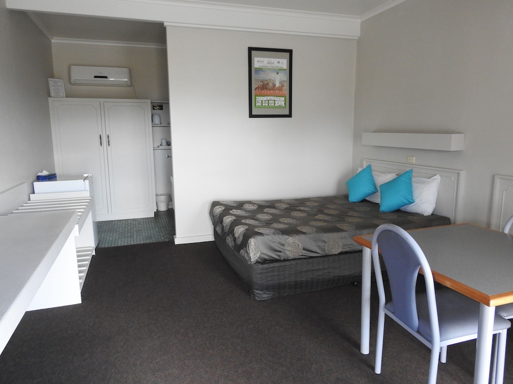 The Argent Motel 17/34