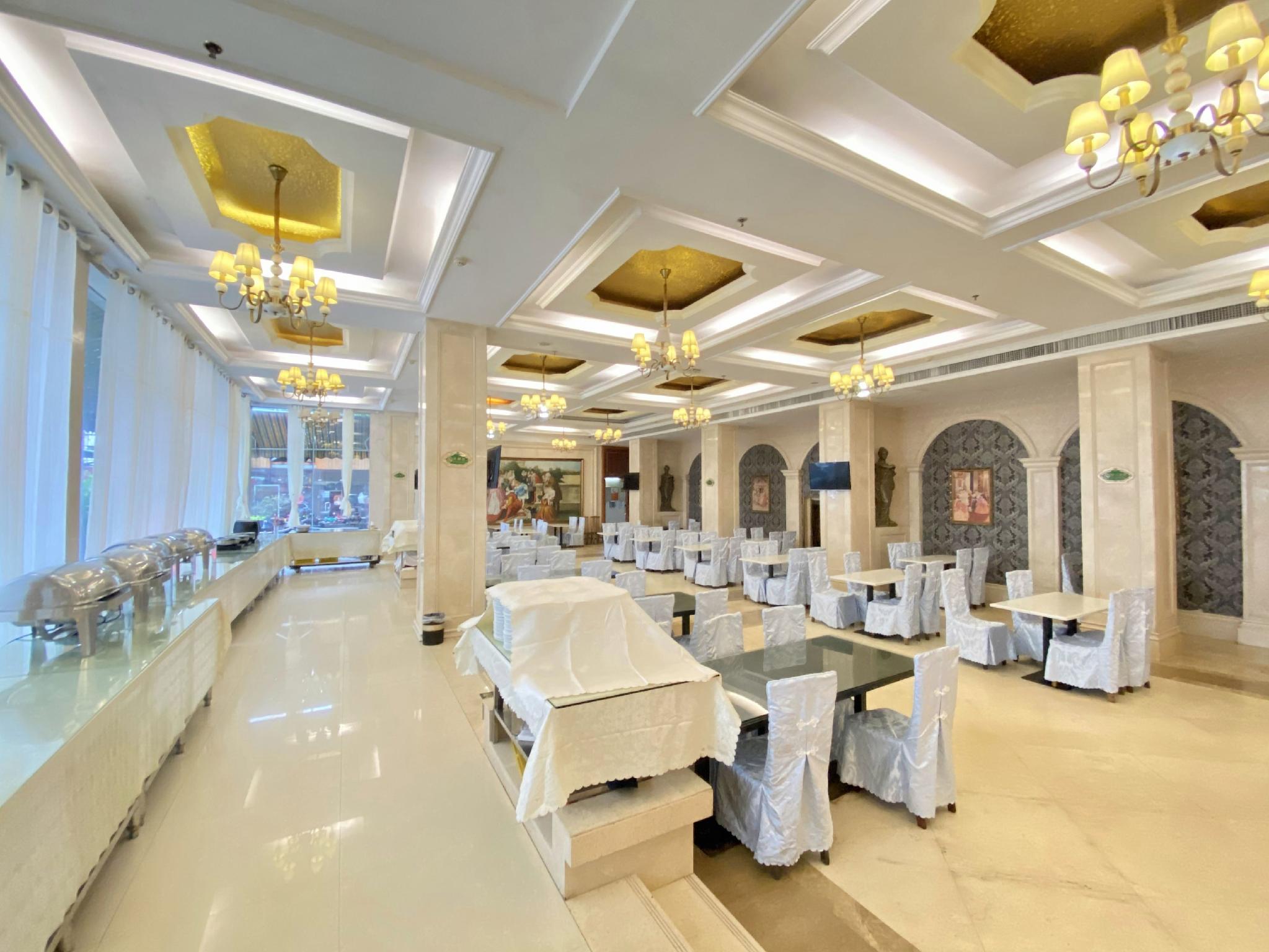 Vienna Hotel (Yangshuo Yinxiang) 47/56