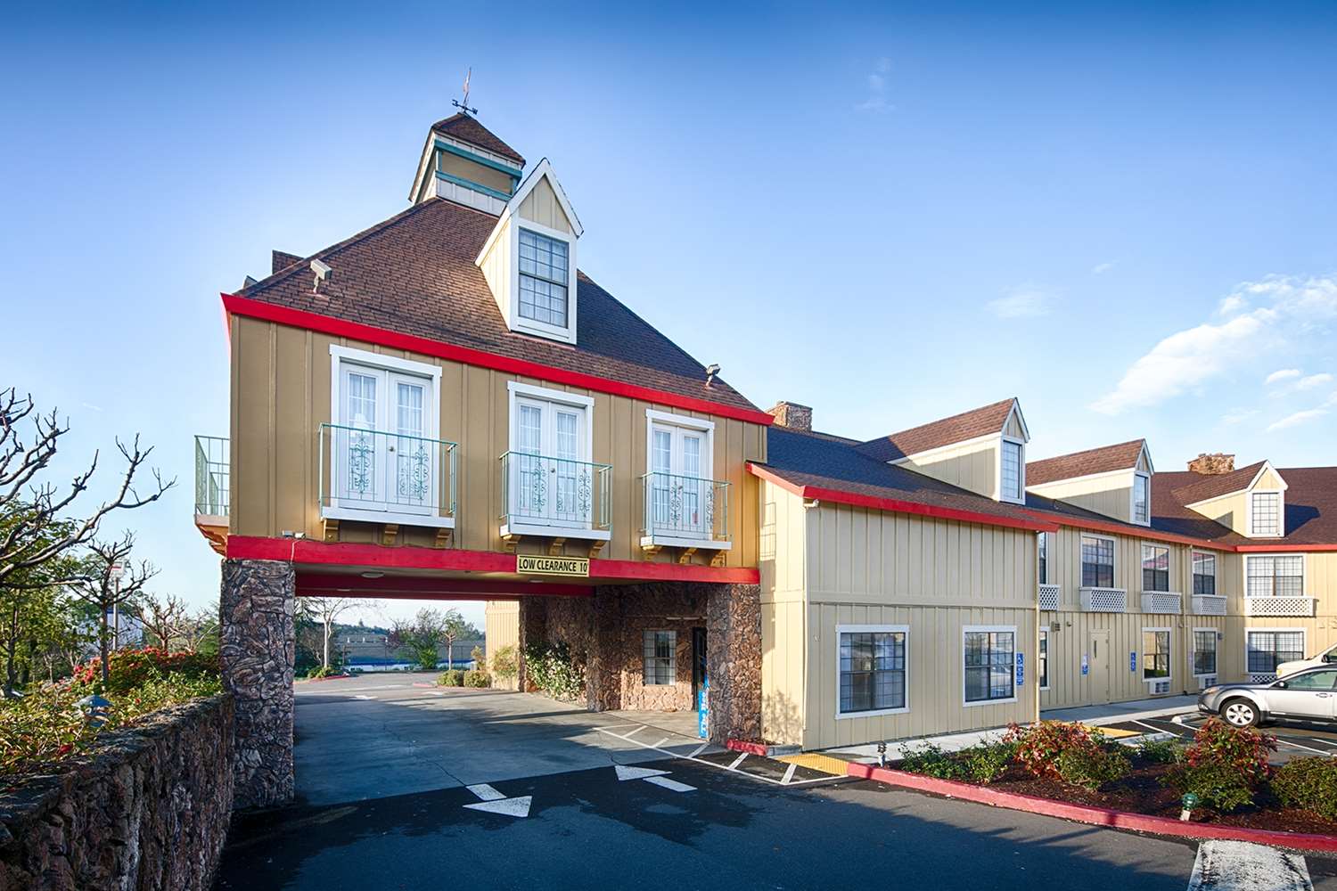 Red Lion Inn & Suites Auburn 4/36