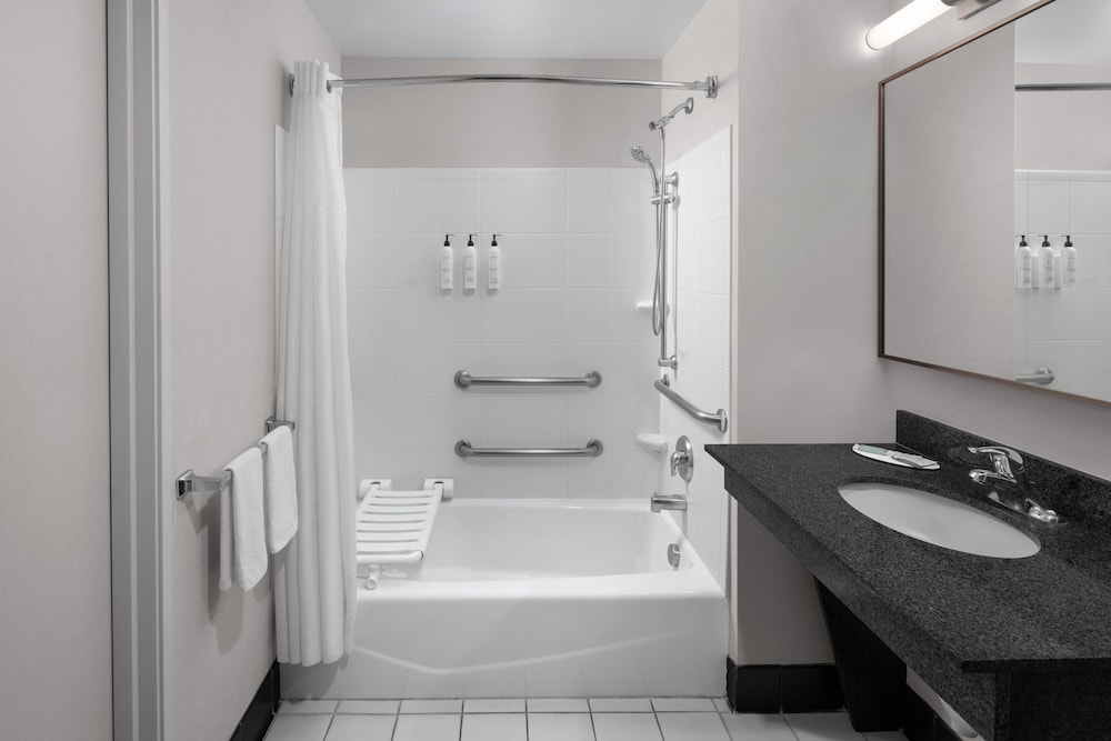 Fairfield Inn Suites Richfield 49/51